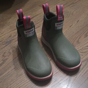 Xtratuf Sport - Green & Pink - 8